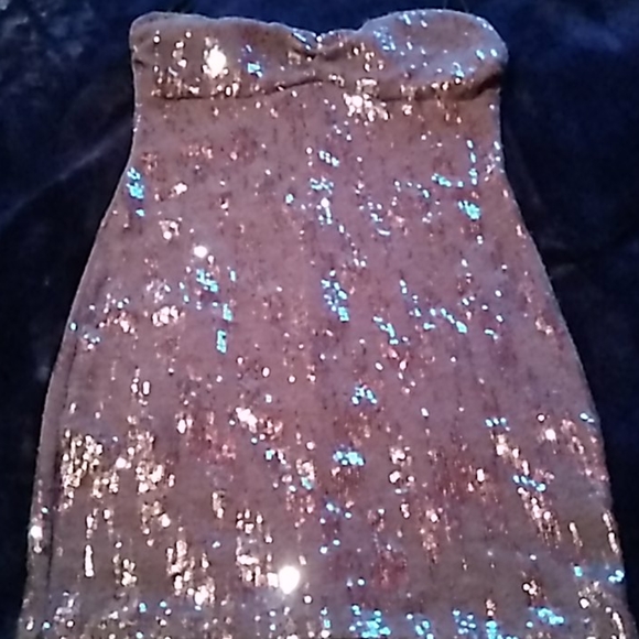 Dress - Picture 2 of 3